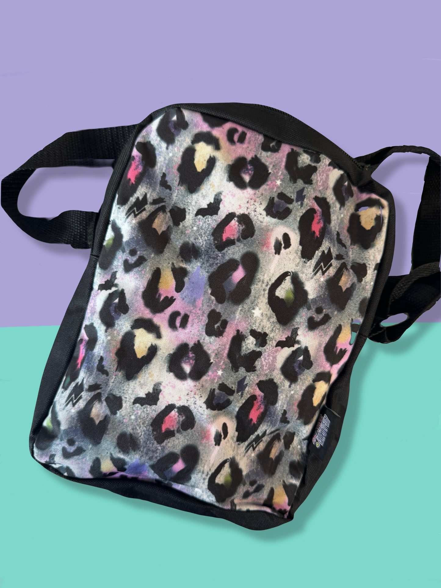 Grey Leopard Scene Lightweight Cross Body Bag