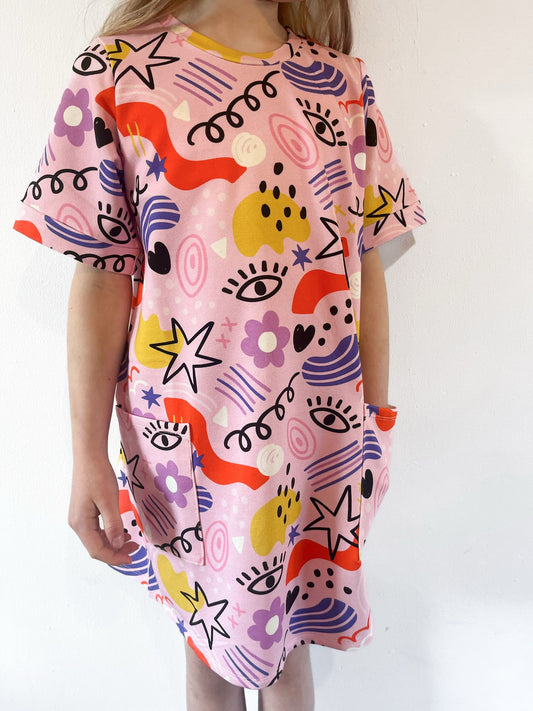 Girls’ Retro Doodles Colorful Abstract Smock Dress with Pockets – Fun Graphic Print, Short Sleeve