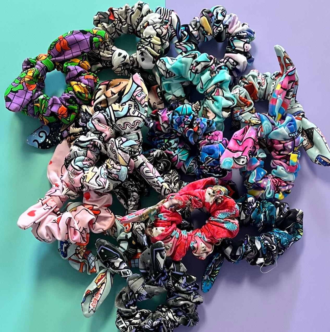 3 Surprise Scrunchies