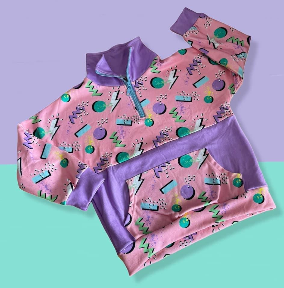 Kids 90s Pink Retro Pop Fleece Pullover – Half-Zip Hoodie with Lightning & Shapes Print