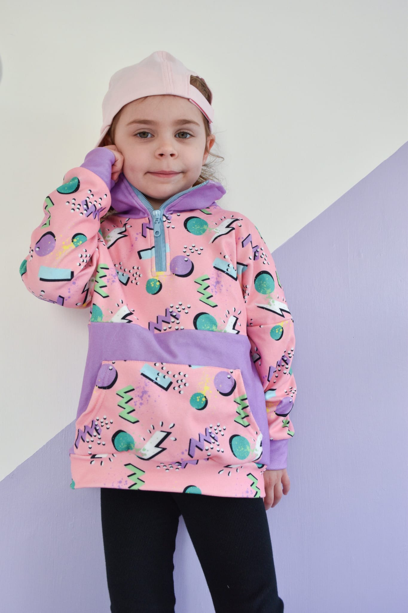 Kids 90s Pink Retro Pop Fleece Pullover – Half-Zip Hoodie with Lightning & Shapes Print