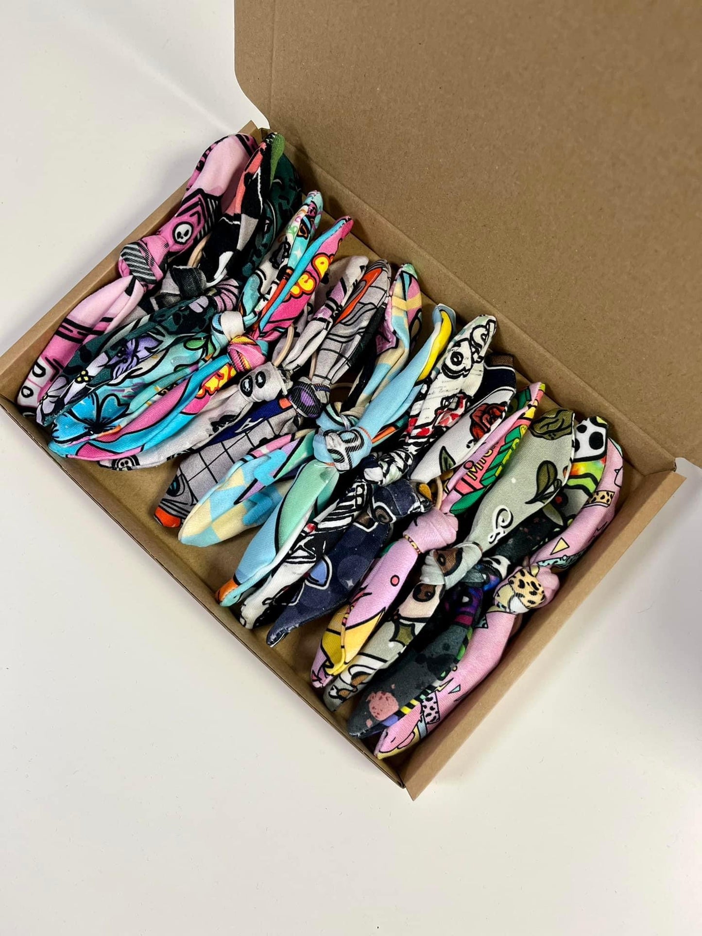 FIVER FRIDAY SURPRISE BOW BOBBLES X5!