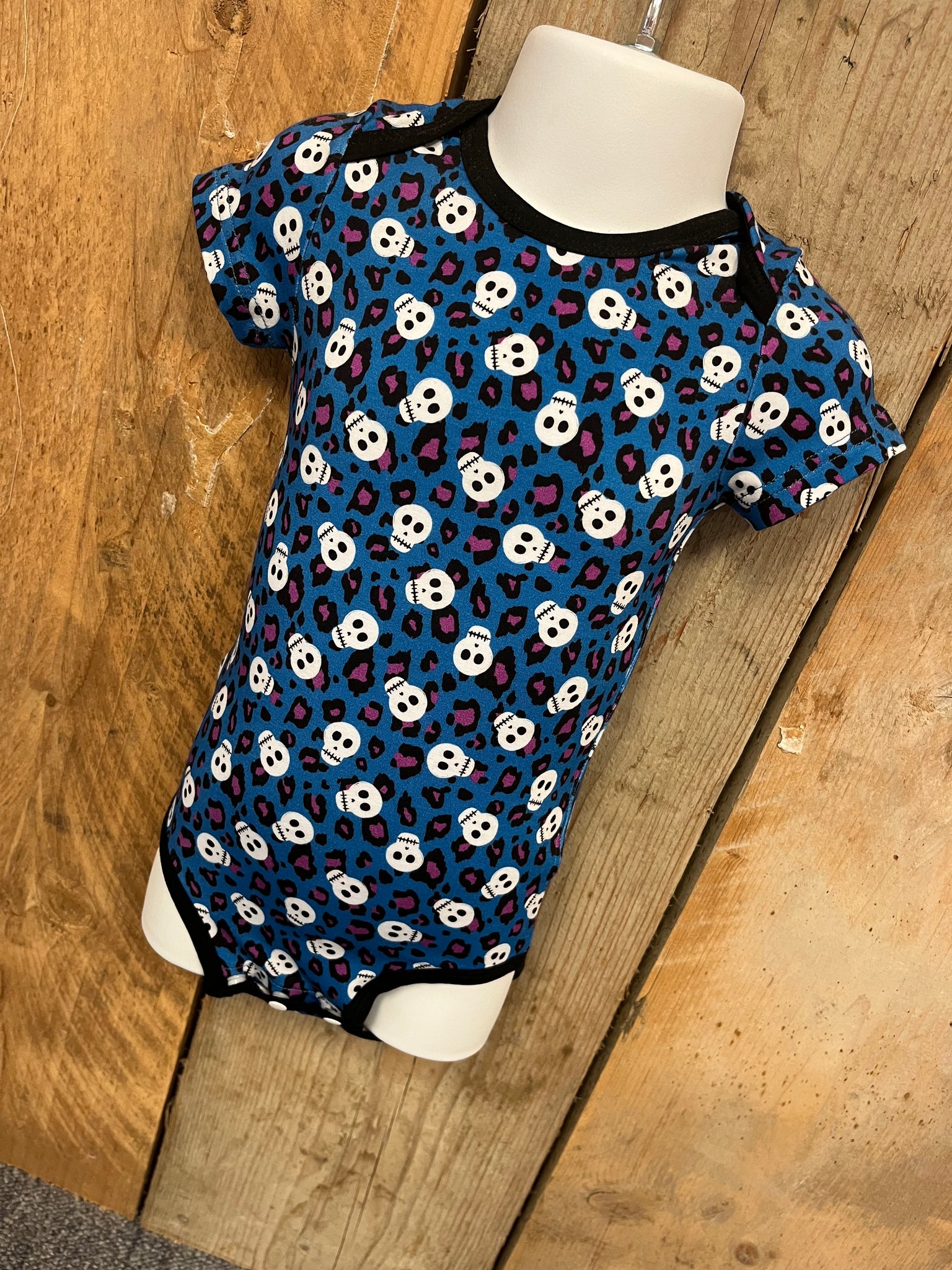 Ready to Post Leopard Skulls Baby Vest